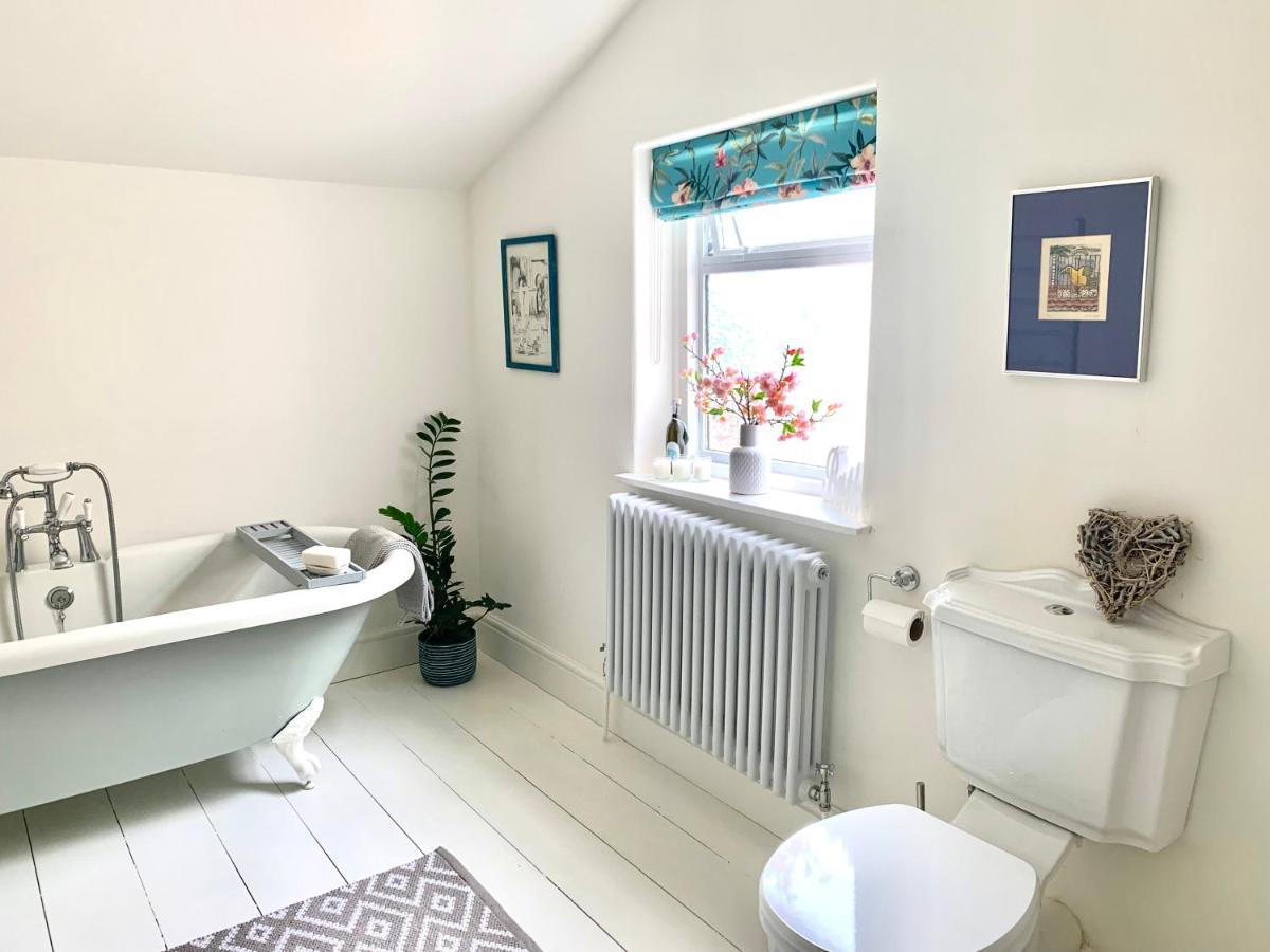 Lovely 3 Bed House In The Heart Of Cheltenham Exterior photo